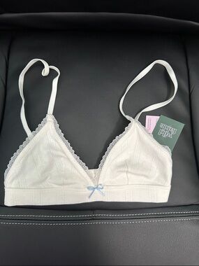 Soft Lace-Trim Bralette in Cream